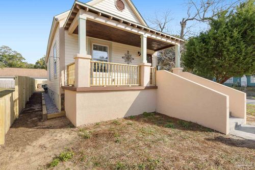 1302 Dr Martin Luther King Jr Dr, Pensacola, FL, 32503-5526 | Card Image