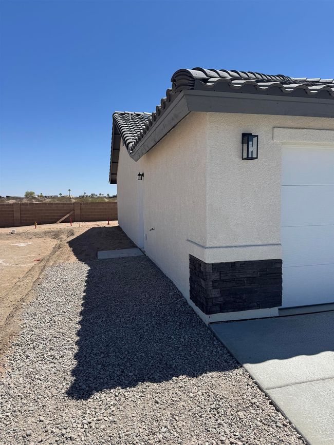 10849 Concho Dr, Home with 3 bedrooms, 2 bathrooms and 2 parking in Wellton AZ | Image 26