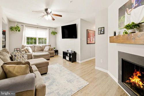 8 George Wythe Bldg, TURNERSVILLE, NJ, 08012-2241 | Card Image