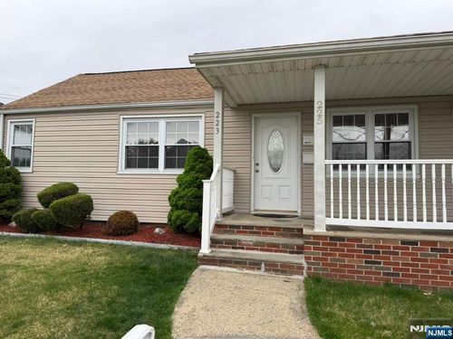 223 Crystal St, North Arlington, NJ, 07031-5505 | Card Image