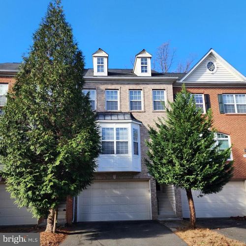 4522 English Holly Drive, FAIRFAX, VA, 22030 | Card Image