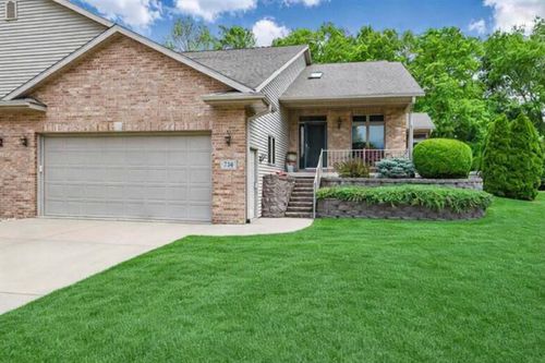 734 8th Street, Prairie Du Sac, WI, 53578 | Card Image