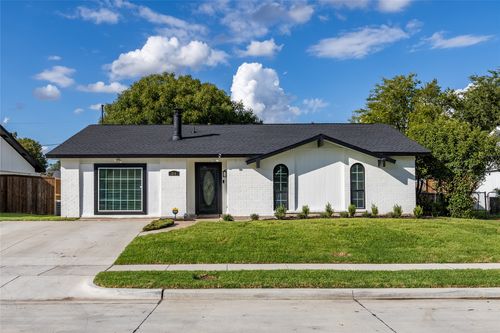 310 Glendale Drive, Grand Prairie, TX, 75052 | Card Image