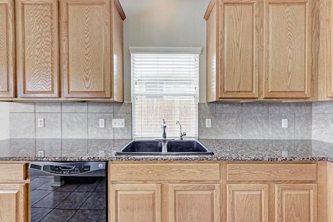 11512 Shadow Creek Dr, House other with 4 bedrooms, 2 bathrooms and 4 parking in Manor TX | Image 18