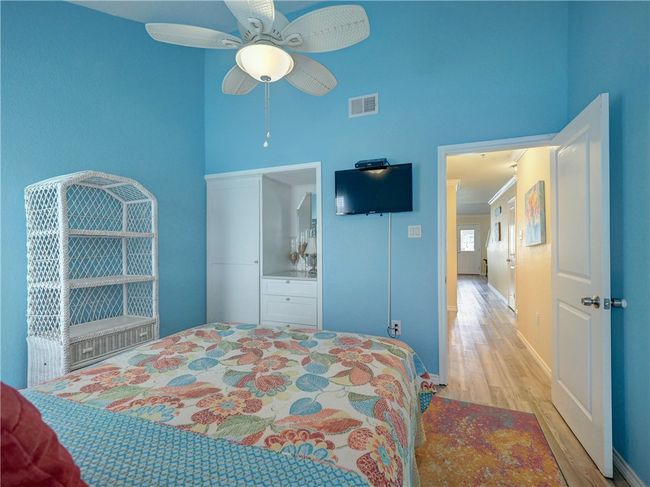 UNIT-1204 - 715 Beach Access Road 1 A, Condo with 2 bedrooms, 2 bathrooms and null parking in Port Aransas TX | Image 18