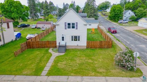 109 N Norman Ave, Eveleth, MN, 55734-2235 | Card Image