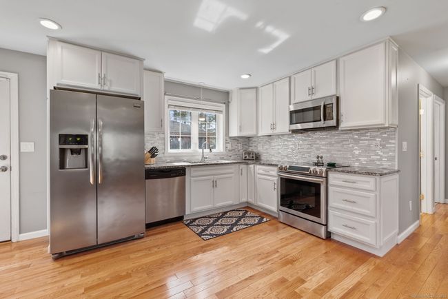 24 Brick Top Ln, House other with 4 bedrooms, 3 bathrooms and null parking in Windham CT | Image 4