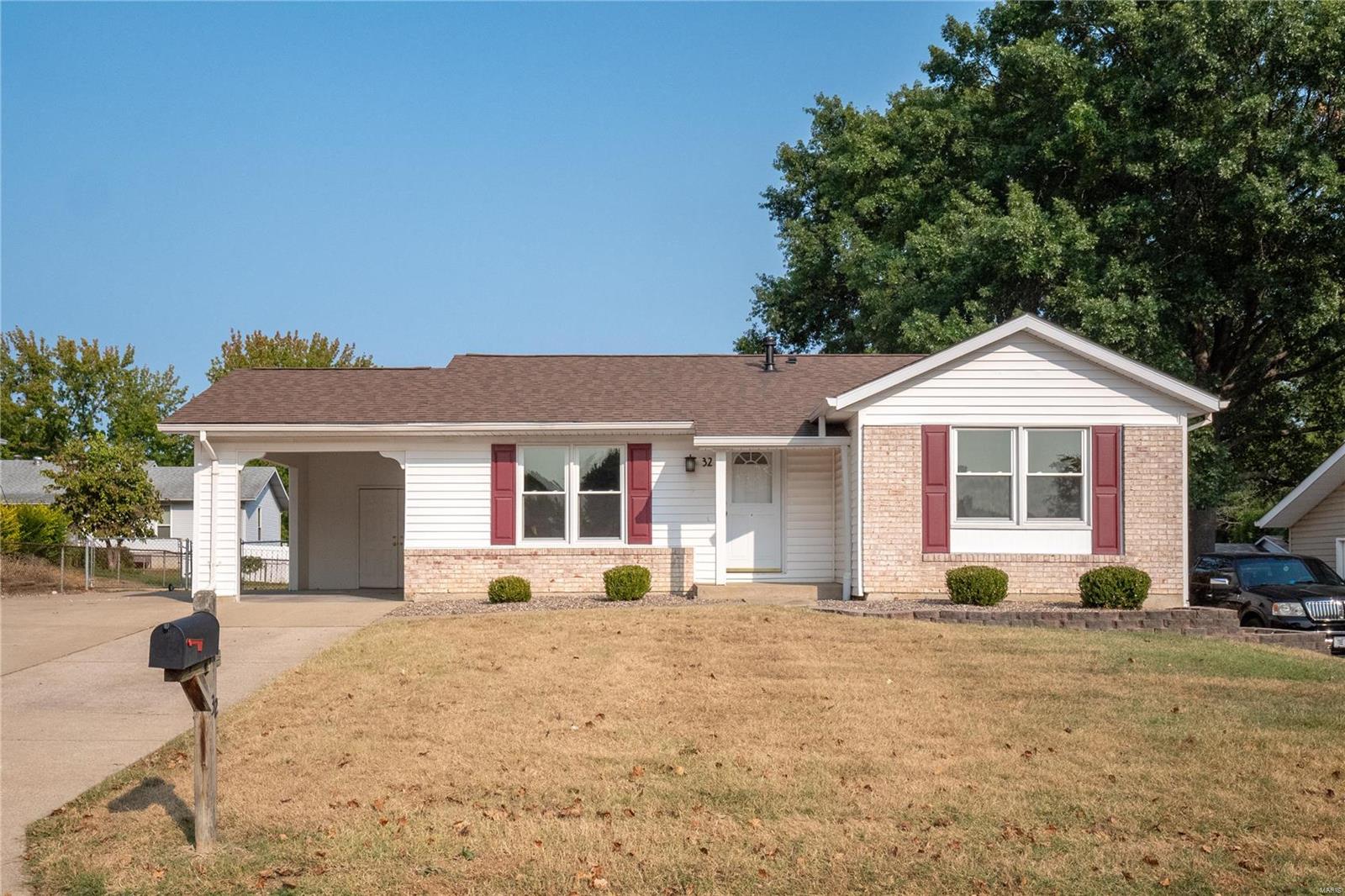 Mill Brooke Ct, Saint Peters, MO 63376