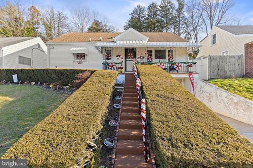 376 Pennsylvania Ave, YORK, PA, 17404-2623 | Card Image