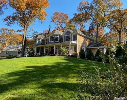 19 Night Heron Dr, Stony Brook, NY, 11790-1107 | Card Image