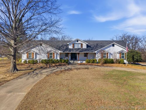 422 Ridge Oak Ln, Sapulpa, OK, 74066-8933 | Card Image