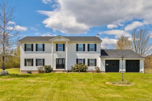 559 Case Rd, Windham, NY, 12496-1305 | Card Image