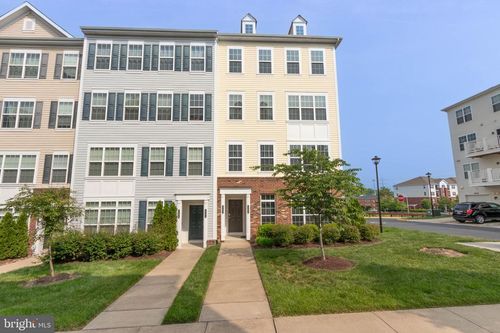 17002 Beveridge Dr, DUMFRIES, VA, 22026-2773 | Card Image