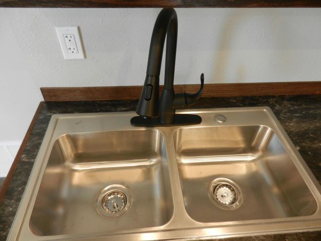 Stainless double sink | Image 9