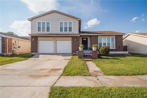 3824 Burntwood Dr, Harvey, LA, 70058-1611 | Card Image