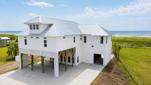 3098 Highway 1, Grand Isle, LA, 70358-9730 | Card Image
