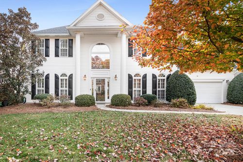 4224 Nathaniel Glen Ct, Matthews, NC, 28105-6765 | Card Image