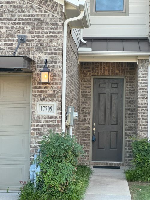 17709 Sage Ln, Dallas, TX, 75252-8032 | Card Image