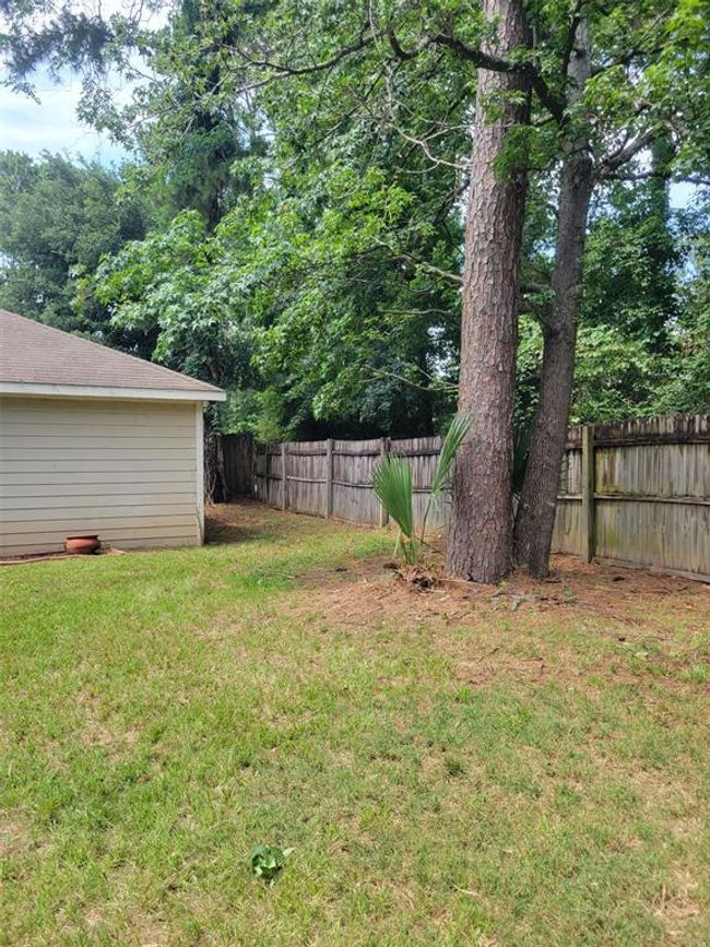 Part of back Yard, Backs up to green Trails | Image 9