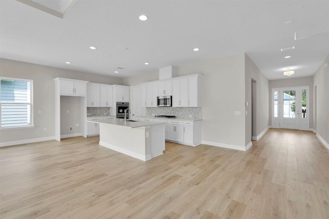 323 Sawgrass Dr, Home with 4 bedrooms, 3 bathrooms and null parking in YULEE FL | Image 15