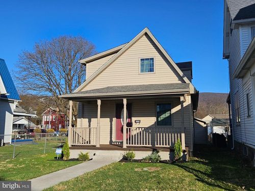 339 S 2nd St, Bellwood, PA, 16617-2105 | Card Image