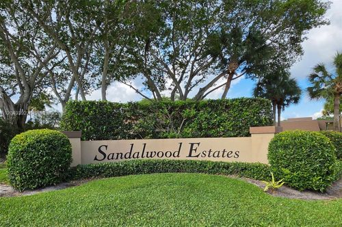 515 5th Ct, Palm Beach Gardens, FL, 33410-5105 | Card Image