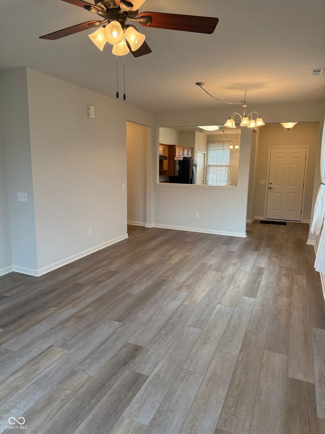 Living Room | Image 28