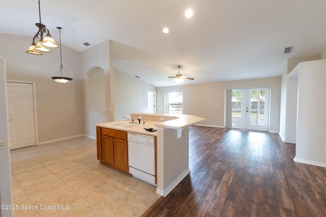 466 Olney St Sw, House other with 3 bedrooms, 2 bathrooms and null parking in PALM BAY FL | Image 12