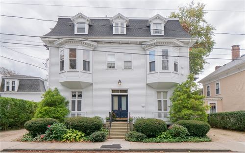5-67 Perry St, Newport, RI, 02840-4054 | Card Image