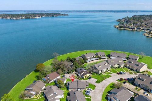 17 April Point Dr N, Montgomery, TX, 77356-5811 | Card Image