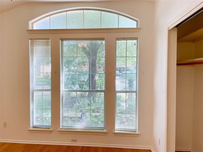 Very special window in 3rd bedroom | Image 23