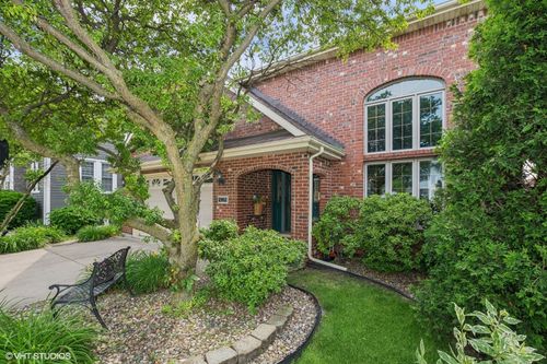 9228 S 55th Ct, Oak Lawn, IL, 60453-1616 | Card Image