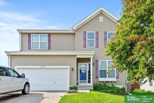 1113 Hardwood Dr, Papillion, NE, 68046-8073 | Card Image