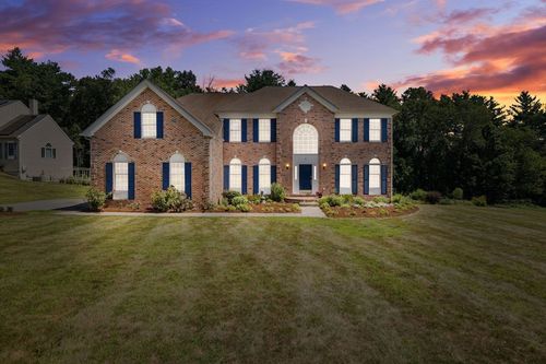 31 Valley View Dr, North Grafton, MA, 01536-2104 | Card Image
