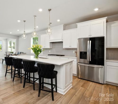3304 Cheyney Park Dr, Charlotte, NC, 28269-3642 | Card Image