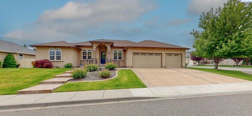 4713 W 20th Ave, Kennewick, WA, 99338-1852 | Card Image