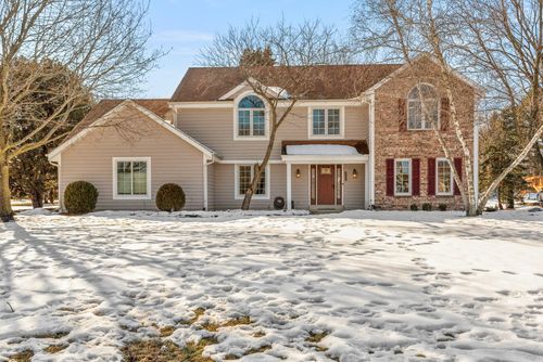 20305 Downing Ct, Brookfield, WI, 53045-4167 | Card Image