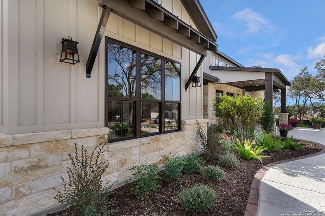 8170 Blue Oak, House other with 4 bedrooms, 5 bathrooms and null parking in Garden Ridge TX | Image 16