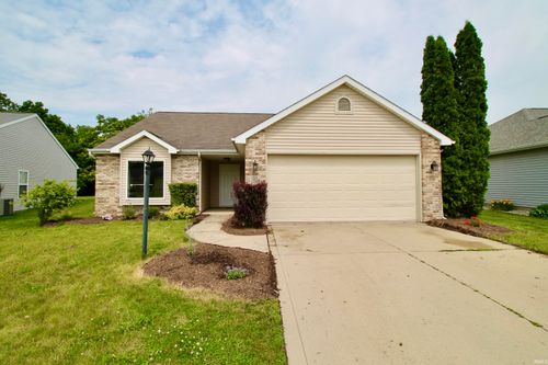 3826 Woodcliffe Drive, New Haven, IN, 46774 | Card Image