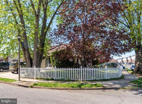 3712 Ronnald Dr, PHILADELPHIA, PA, 19154-3440 | Card Image