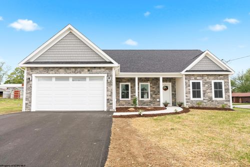 16 Margaret St, Uniontown, PA, 15401-3936 | Card Image