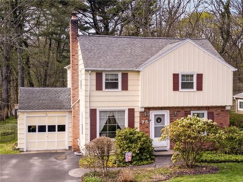 75 Park Ln, Rochester, NY, 14625-2015 | Card Image