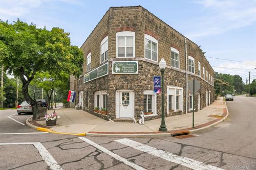179 Lindsey Ave, Buchanan, NY, 10511-1611 | Card Image
