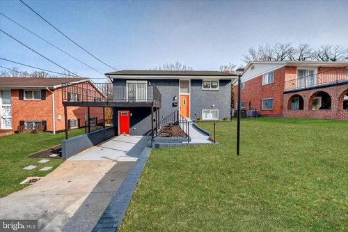 3240 Pope St Se, WASHINGTON, DC, 20020-2318 | Card Image