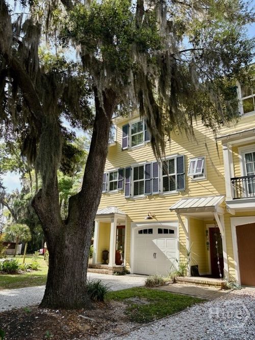 247 Oyster Point Dr, Midway, GA, 31320-6857 | Card Image