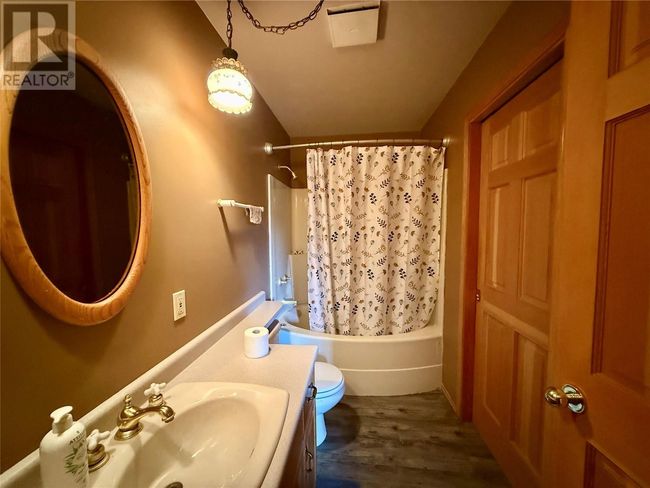 5888 Lazy Lake Rd, Home with 4 bedrooms, 2 bathrooms and null parking in Wasa BC | Image 22