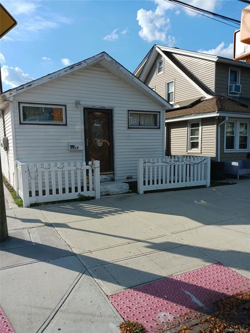 1317 Cross Bay Blvd, Broad Channel, NY, 11693-1108 | Card Image