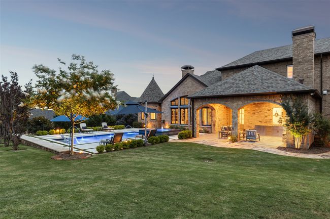 An Inviting Outdoor Oasis Tailored for Memorable Texas Evenings | Image 37
