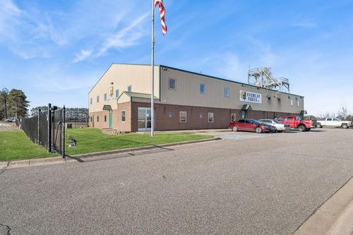 100 Isanti Pkwy Ne, Isanti, MN, 55040-7521 | Card Image