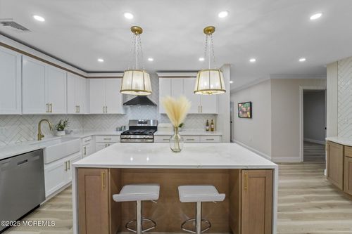 321 Lawrence Dr, Lanoka Harbor, NJ, 08734-2513 | Card Image